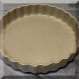 K29. Pfaltzgraff 9” quiche dish. - $20
